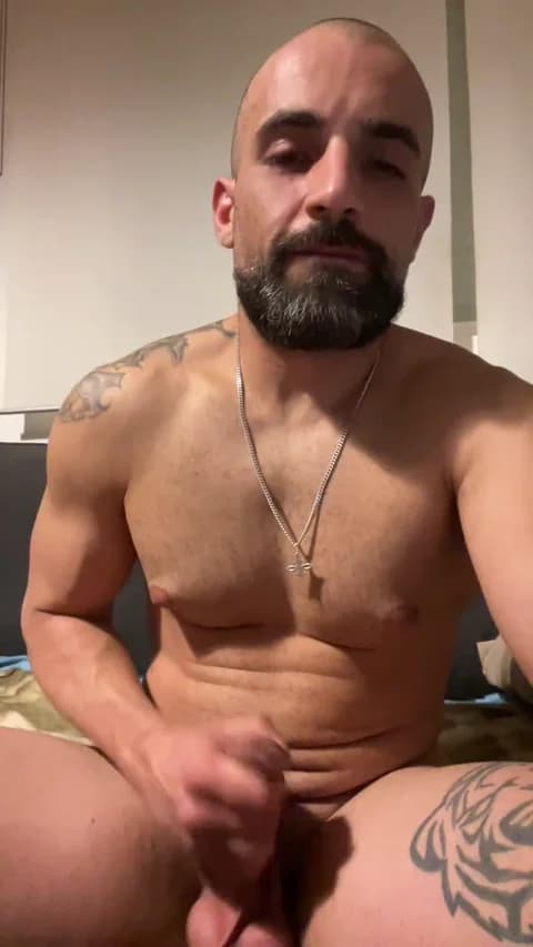 Biberonlechero from Cam4 - Jan 18, 2026 02:00 - 106 min