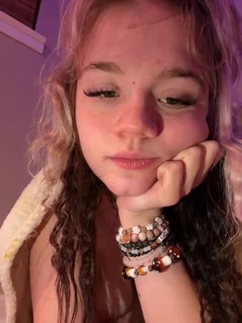 Cutiepiespanks from Stripchat - Jan 20, 2026 04:04 - 40 min