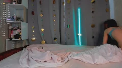 Jess_Lui from Stripchat - Feb 21, 2026 07:04 - 54 min