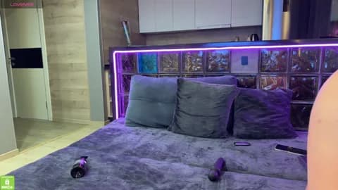 Love-me-miss from BongaCams - Mar 3, 2026 21:14 - 67 min