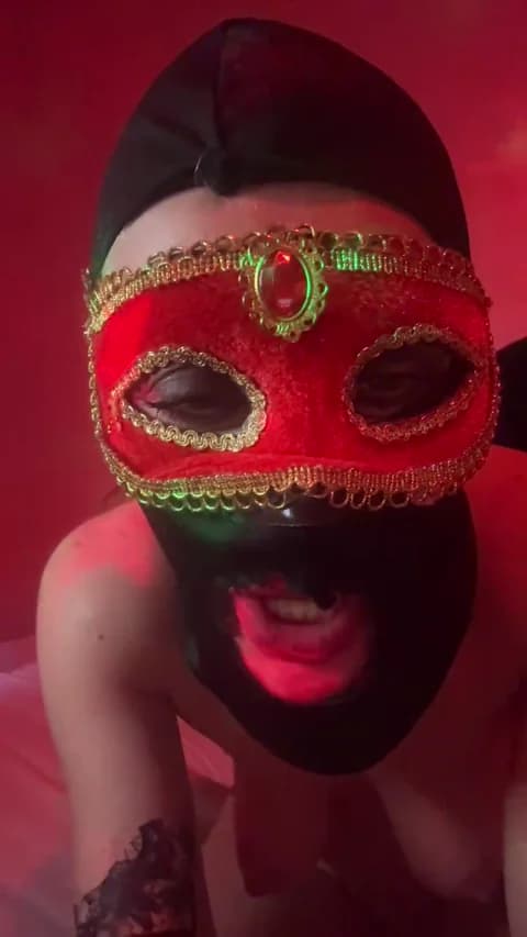 Martyna_marko from Cam4 - Mar 9, 2026 03:25 - 68 min