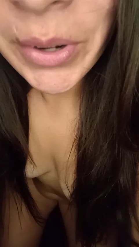 Moma98 from Cam4 - Mar 15, 2026 07:01 - 38 min