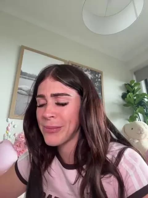 aus_queen from Stripchat - Apr 3, 2026 04:41 - 44 min