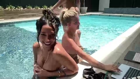 lylaxblake from Chaturbate - Mar 21, 2026 18:47 - 120 min