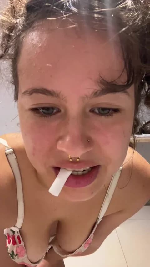 stephshiny from Cam4 - Mar 11, 2026 03:34 - 120 min