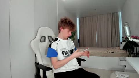 wawesuck from Chaturbate - Mar 11, 2026 12:08 - 97 min