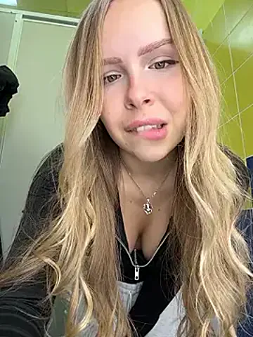 Liza_risky Stripchat Model - Cam Recordings